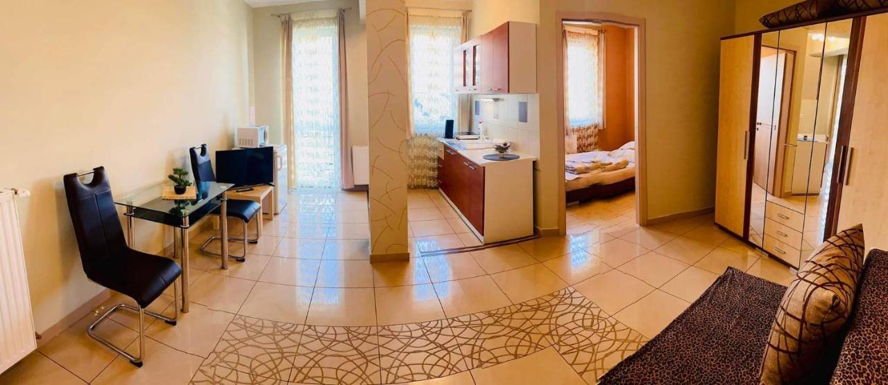 Box Vendeghaz Hotel Nagykata Ruang foto